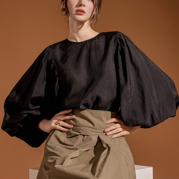 B2879 Puff Sleeve Blouse