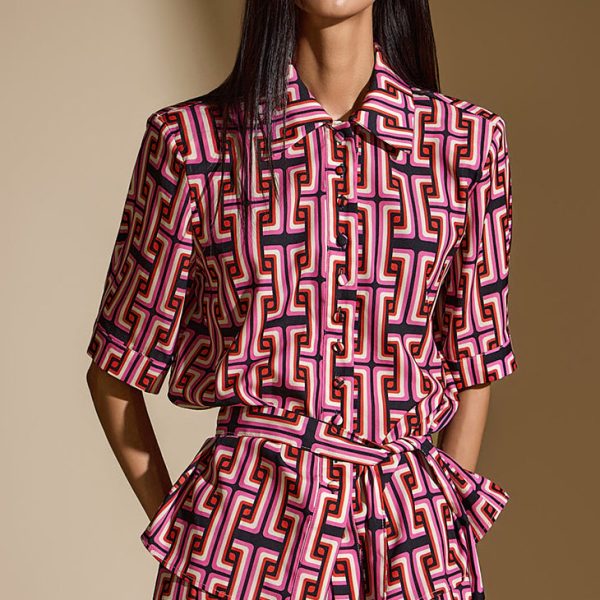 B2997 Diagonal Blouse with Belt